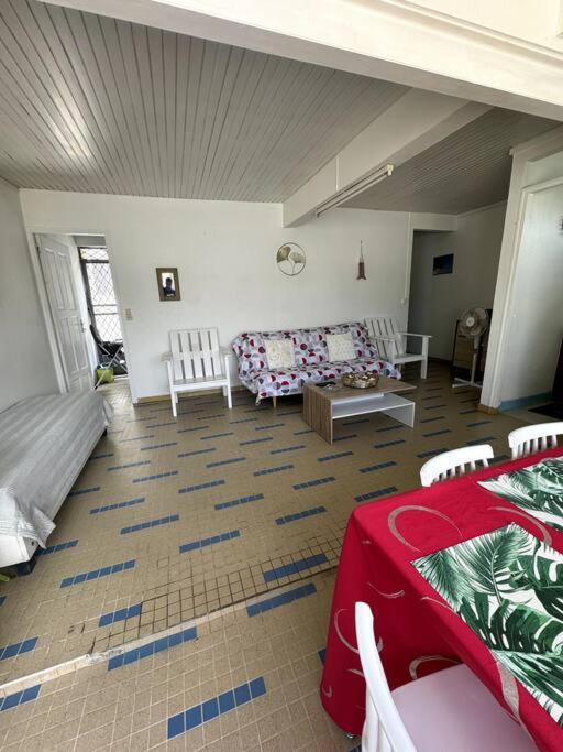 Maison Authentique A 300M De La Plage Sainte-Anne Bagian luar foto